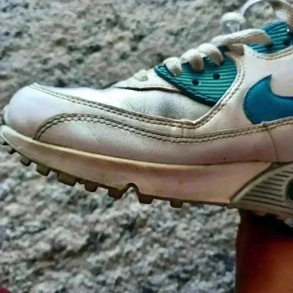 Nike Youth Air Max 90 Leather GS 'Silver Blue Lagoon' Shoe 6Y 7.5 Women